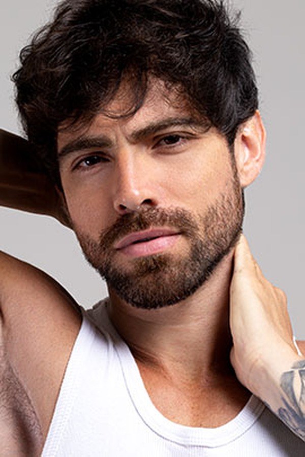 Derick L