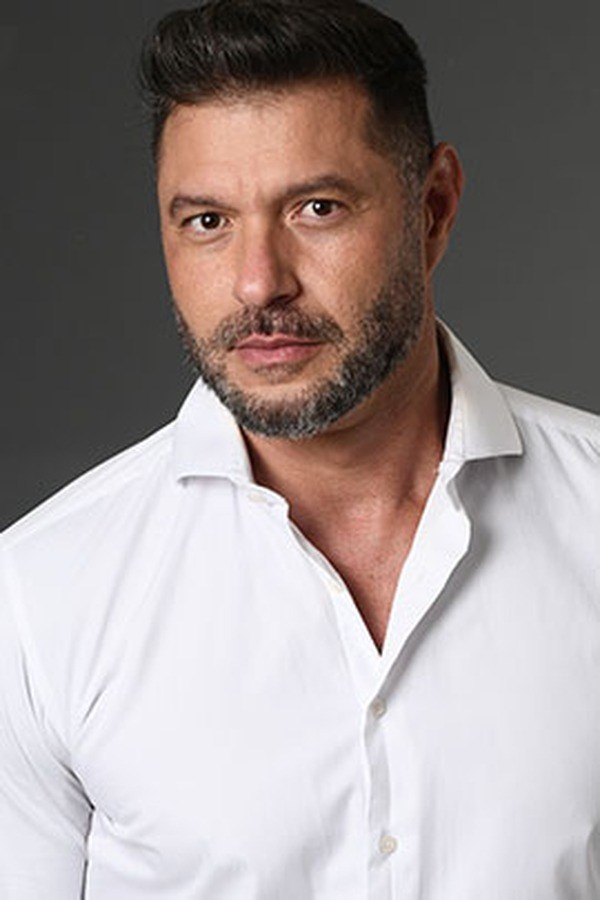 Eduardo N