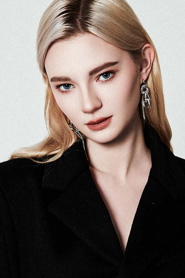 Elizabeth A
