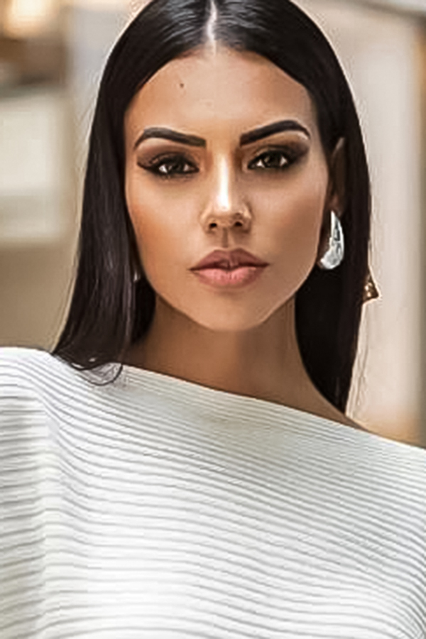 Julia S