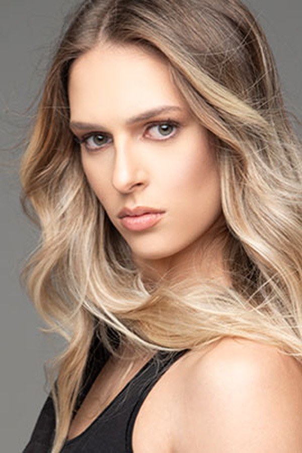 Nathalia T
