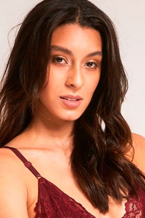 Raiza C